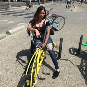 Meet your Posher, Andrea